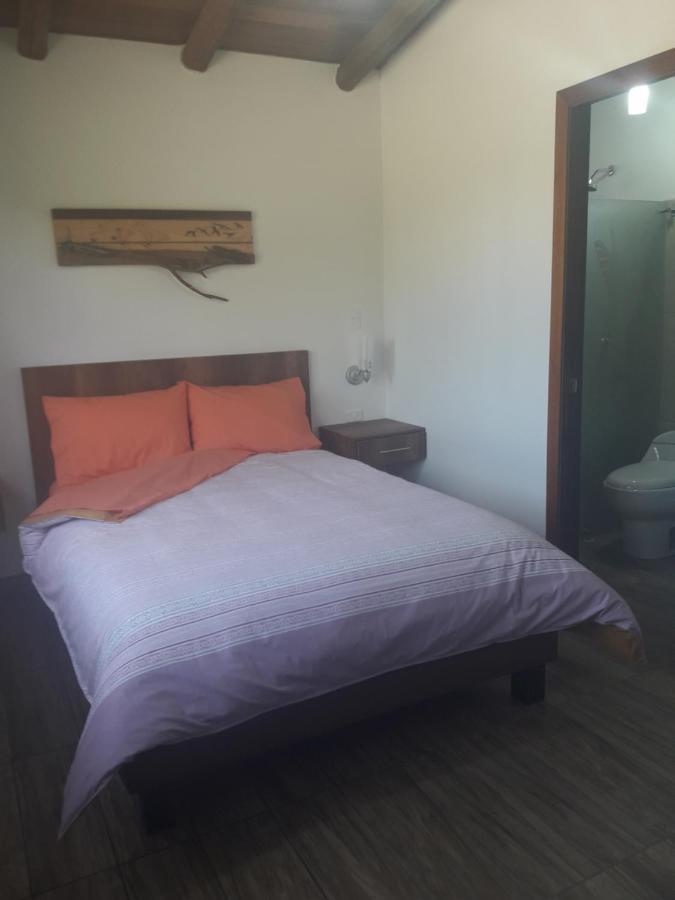 Quinta La Gardenia Hotell Puembo Eksteriør bilde